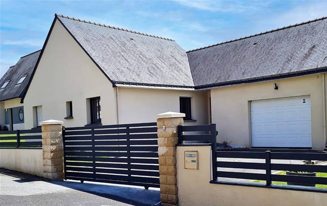 Portail coulissant en aluminium modèle EMERAUDE sur-mesure