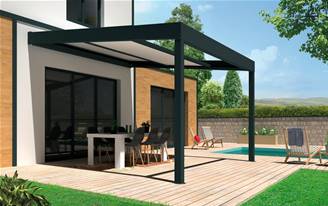 Pergola en aluminium motorise toit panneau Isotoit 32 mm rtractable adosse sur-mesure